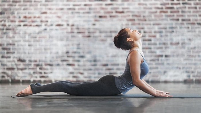 Manfaat Rutin Melakukan Yoga di Rumah